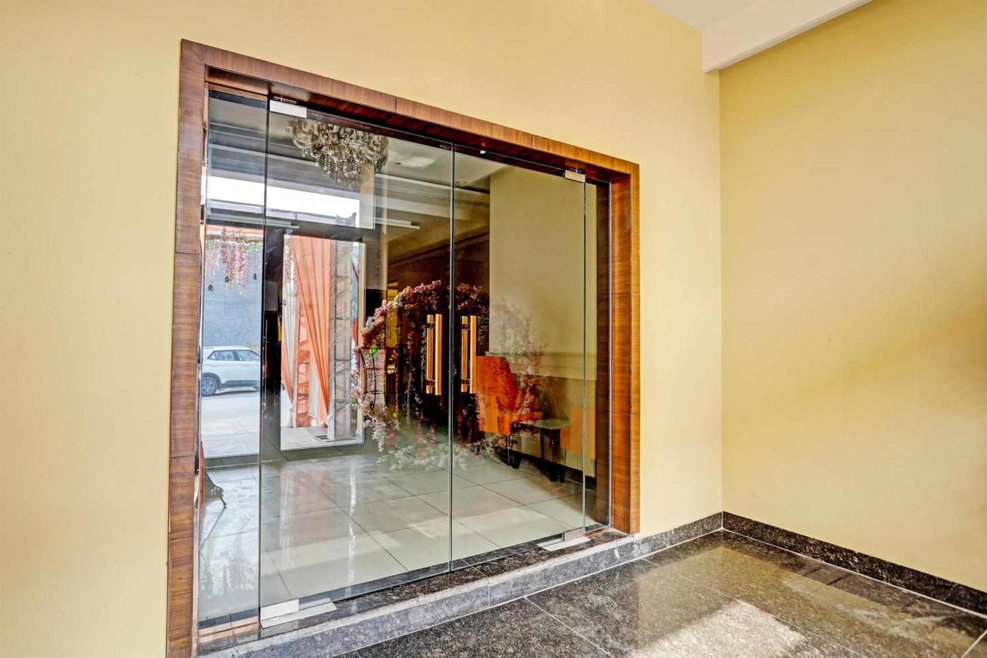Hotel O Miraas Hotel And Banquet Hall Ludhiana Exterior photo